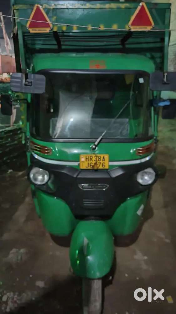 Maxima Bajaj Cargo