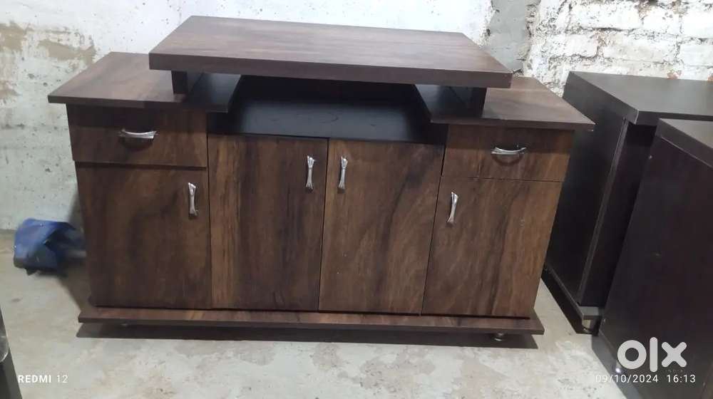 Ad id 5500 OFFER  Tv unit brand new
