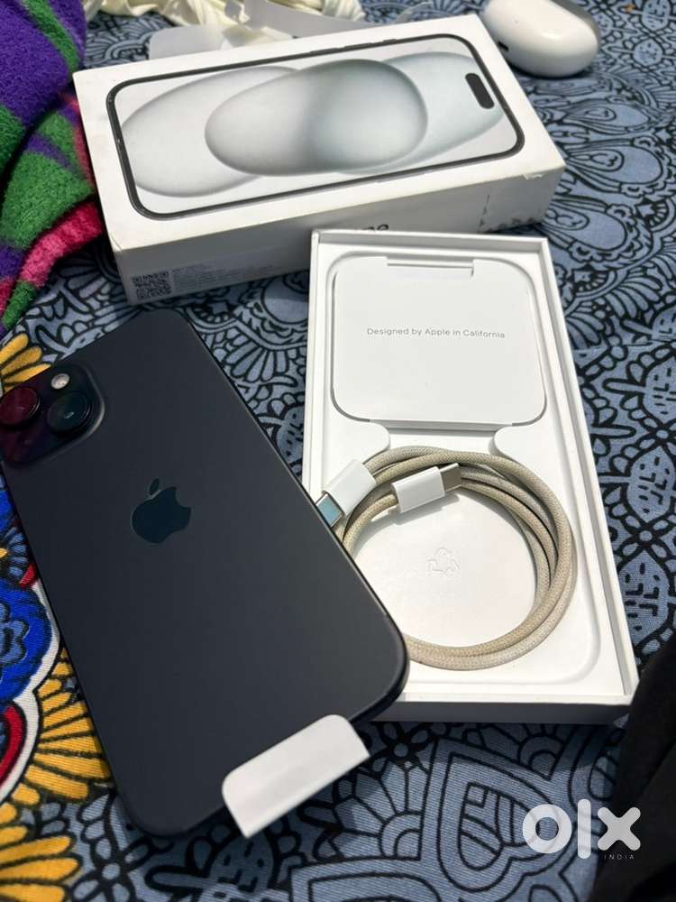 Iphone 15 128gb under warranty