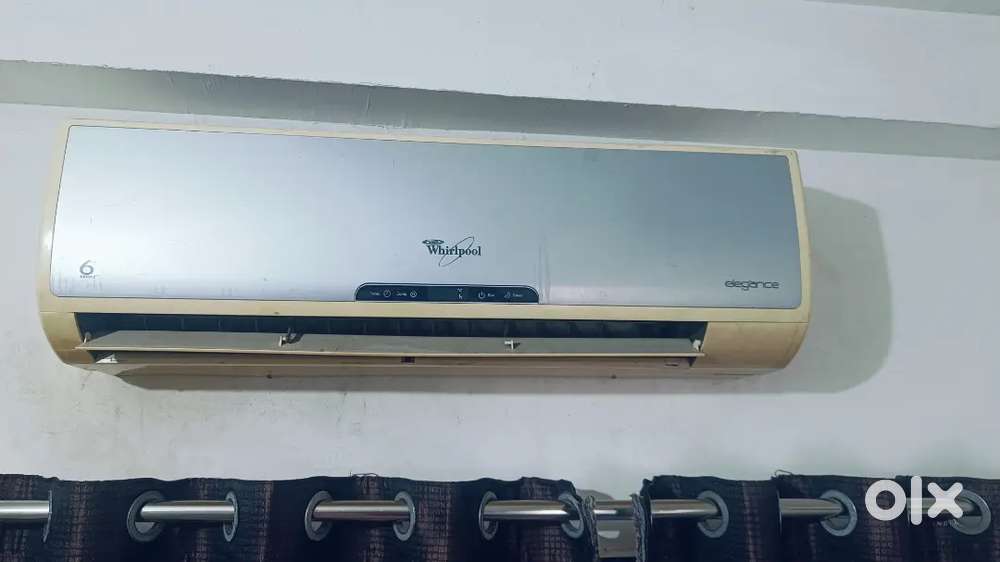 Whirlpoor indor unit. Godrej outdoor unit. 1.5 ton