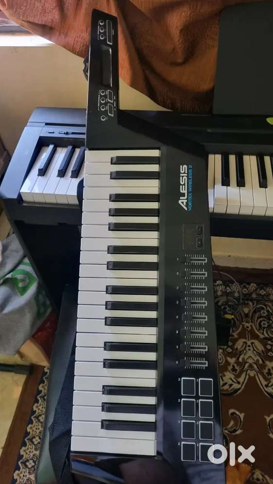 Alesis vortex 2 wireless midi keytar controller