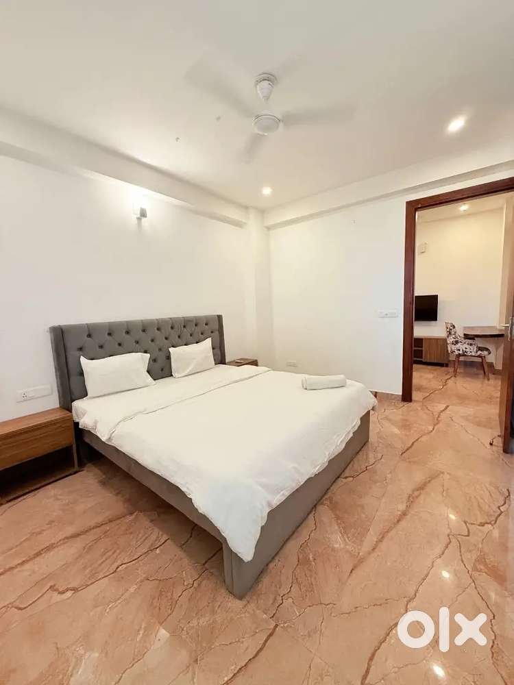 Gurgaon sector 43 galaxy apartment