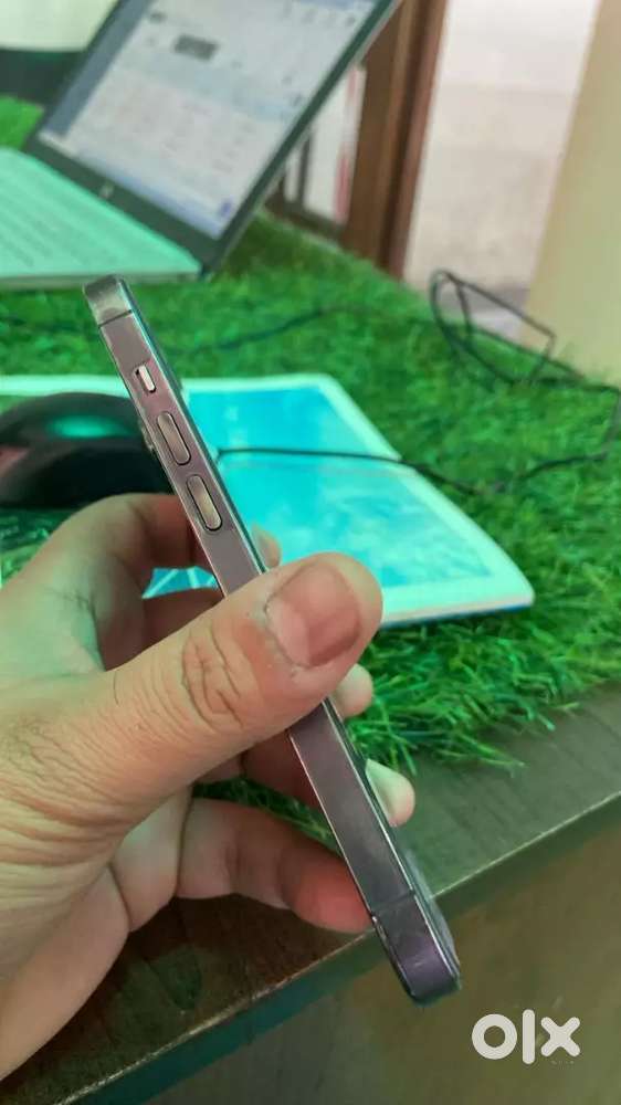 Selling my 6 months old iphone 14pro , need urgent money
