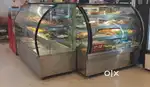 Cake display counters