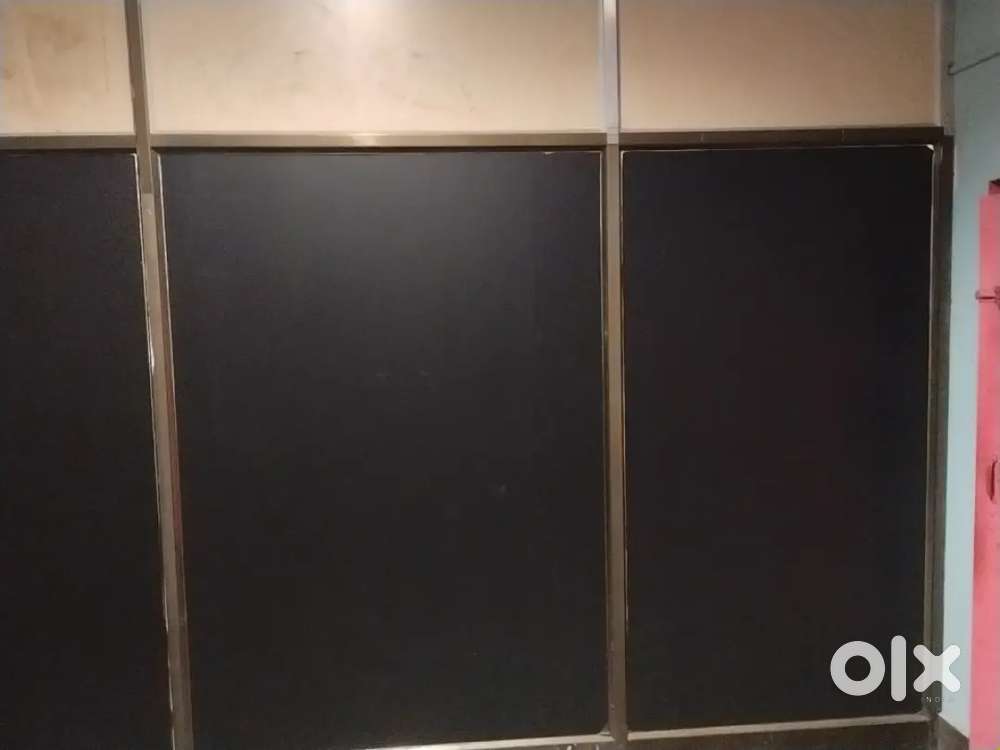 Door glass and cabin glass