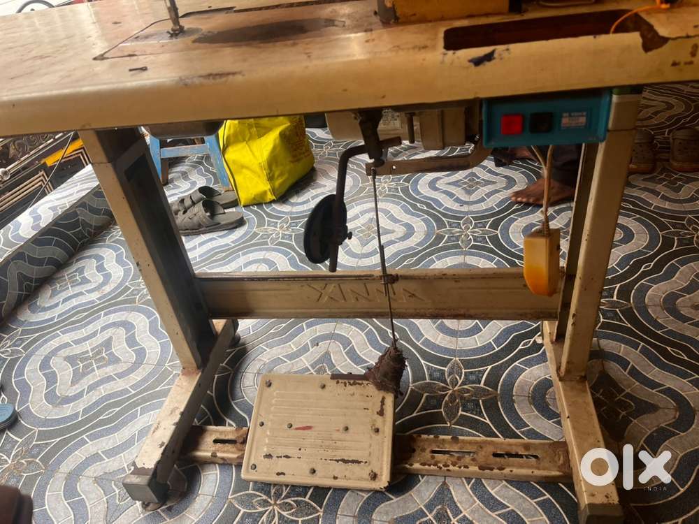 Tailor mechine for sale 15 k with tube light