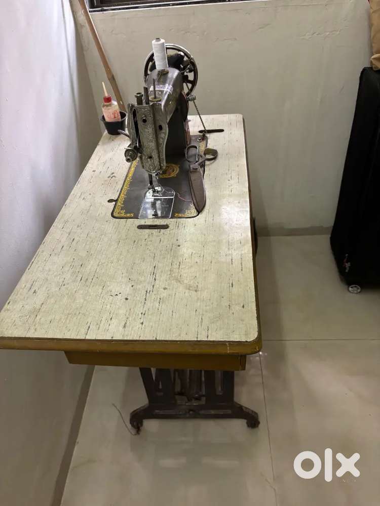 sewing machine