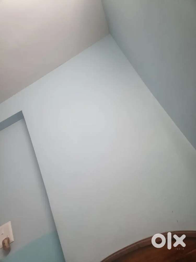 For rent flat near all amenities 10000