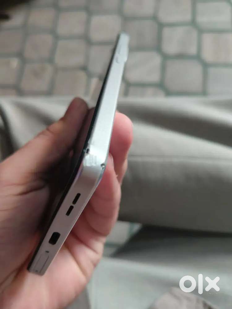 One plus nord ce5 just 4 month old