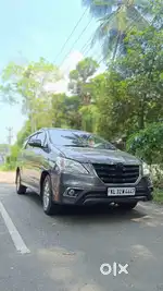 Toyota Innova 2014 Diesel Well Maintained