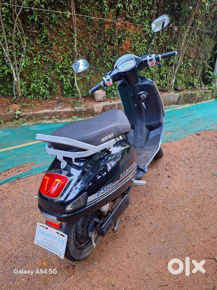 Full oky battery life is gud 90 km mailag