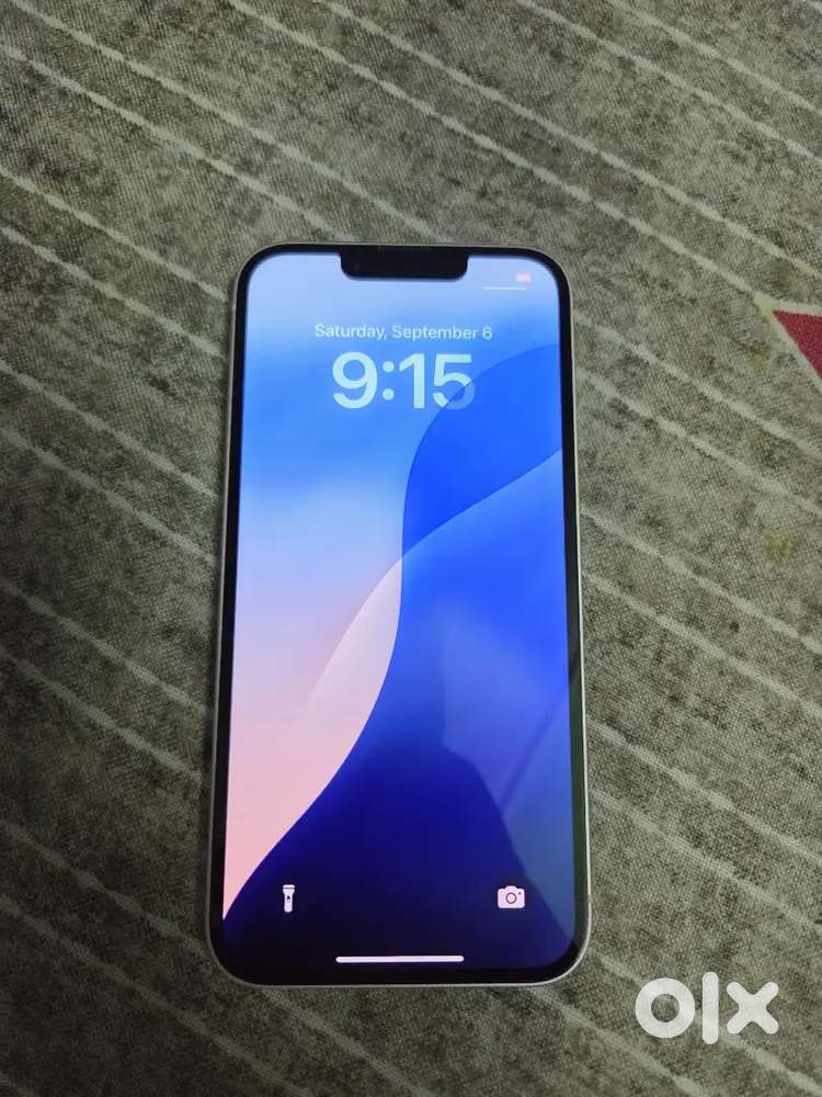 I phone 14 8 128 Canadian phone