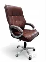 BRAND NEW BOSS LEATHER CHAIRS AVAAILABLE IN MULTIPLE COLOURS