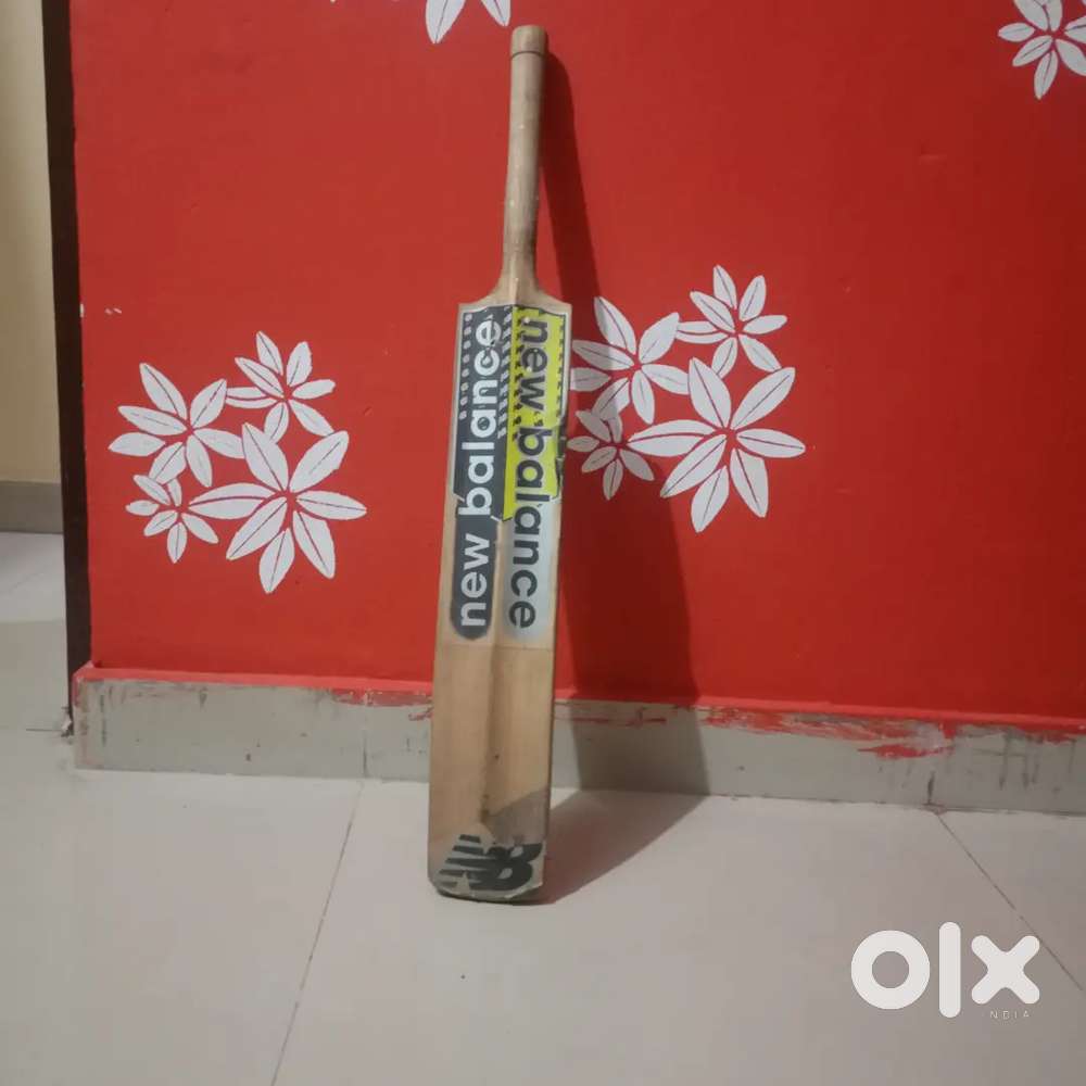 New Balance cricket bat size 6.