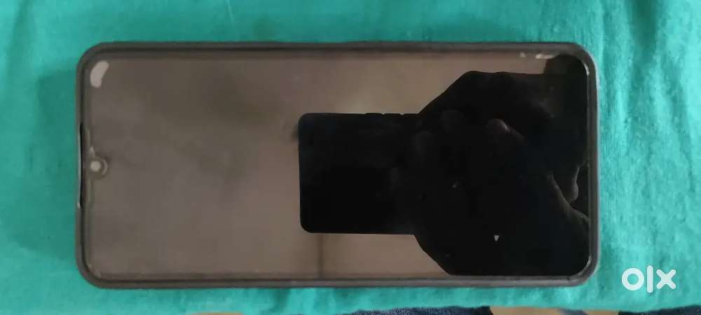 Redmi 13 c 5g 9 months old
