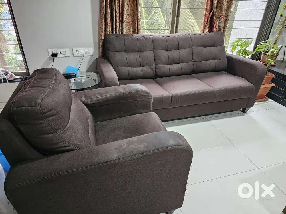 Comfortable Dark Brown Sofa (3-Seater + Armchair