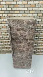 Samsung 260 litres brown marble design double door fridge in stocn