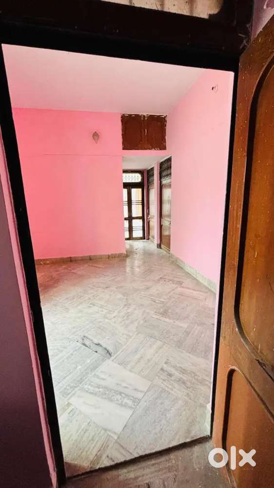 Flat Available For Rent