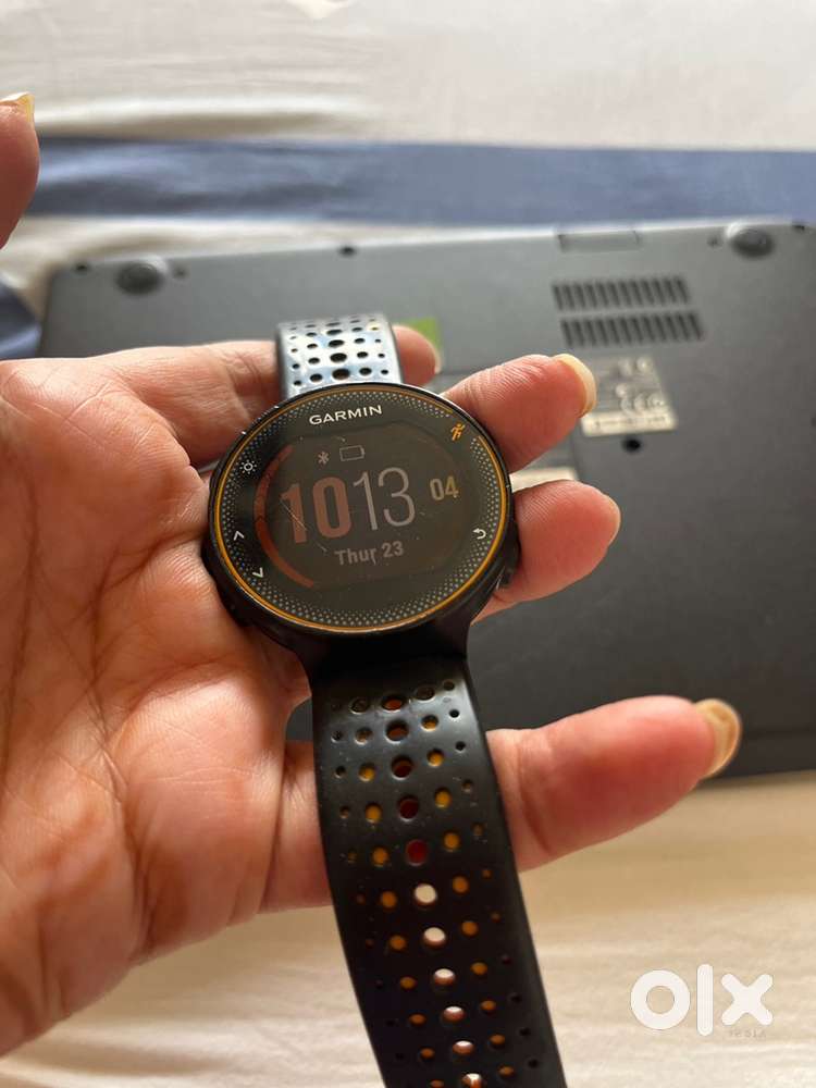 Forerunner 235 smartwatch