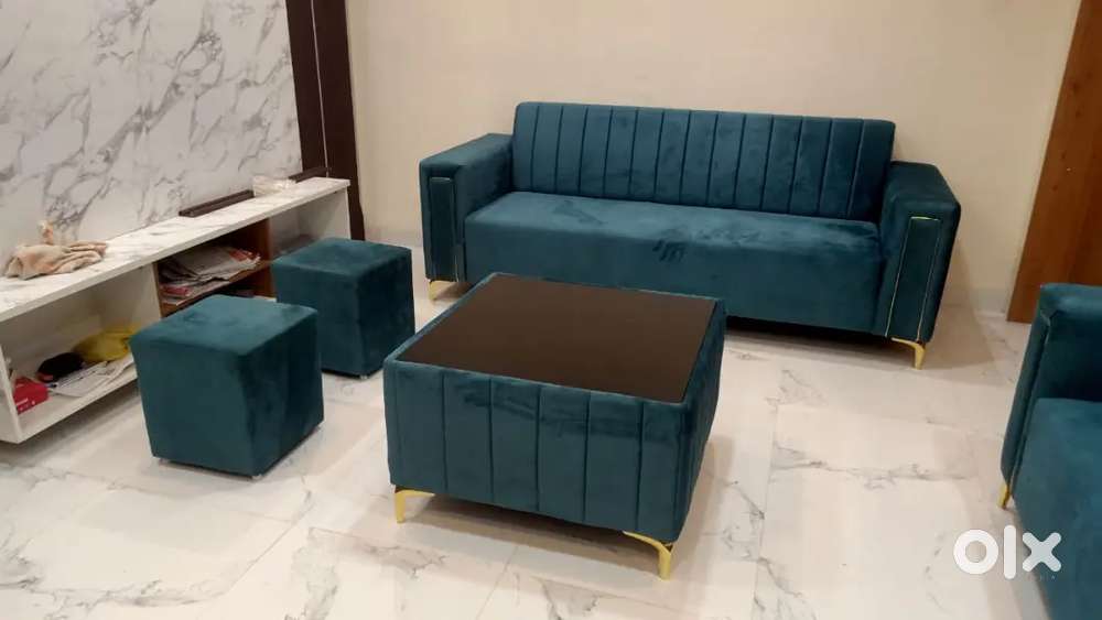 SOFA सुंदर डिझाईन्स,टिकाऊपणा योग्य किंमत SOFAS THAT DEFINE YOUR LIVING