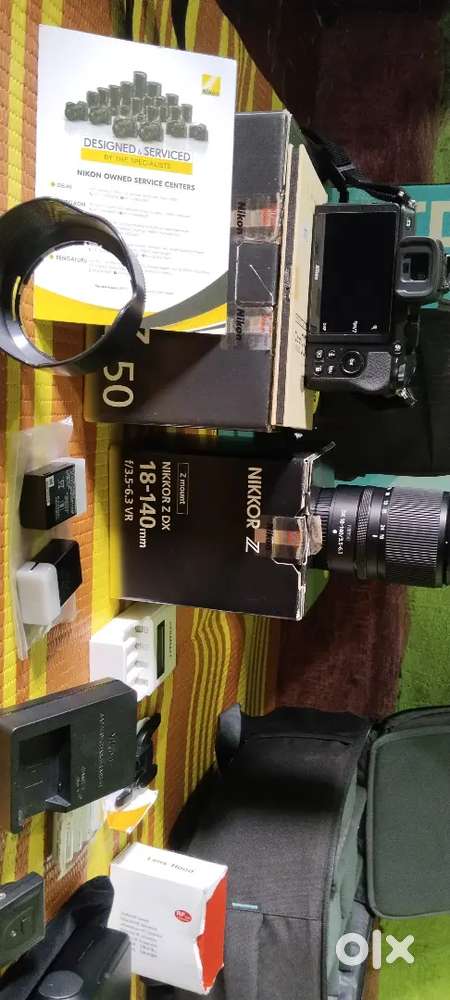 Nikon Z50 DX LENSE 18-140mm