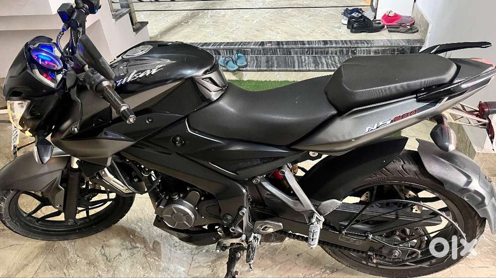 Bajaj Pulsar NS 200
