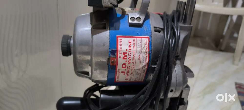 Sewing cutting machine