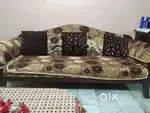 Five seater sofa set with center table