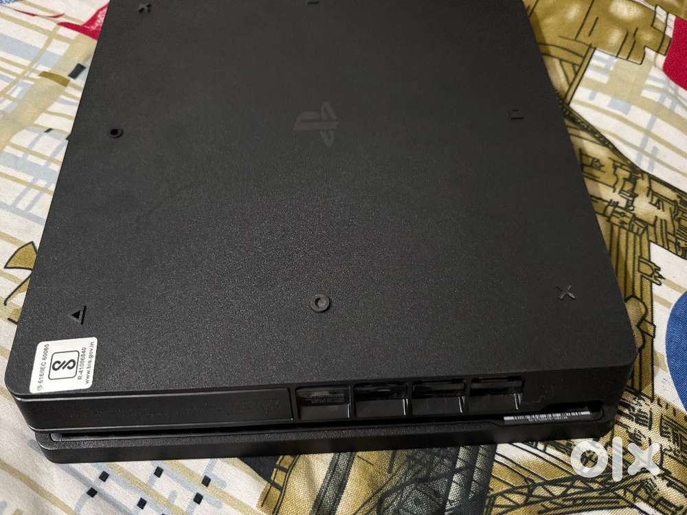 Ps4 Slim 1Tb With Box