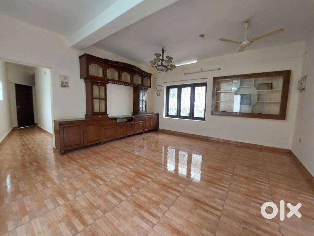 House, Office Use  Maruthamkuzhy near Sasthamangalam  For Rent