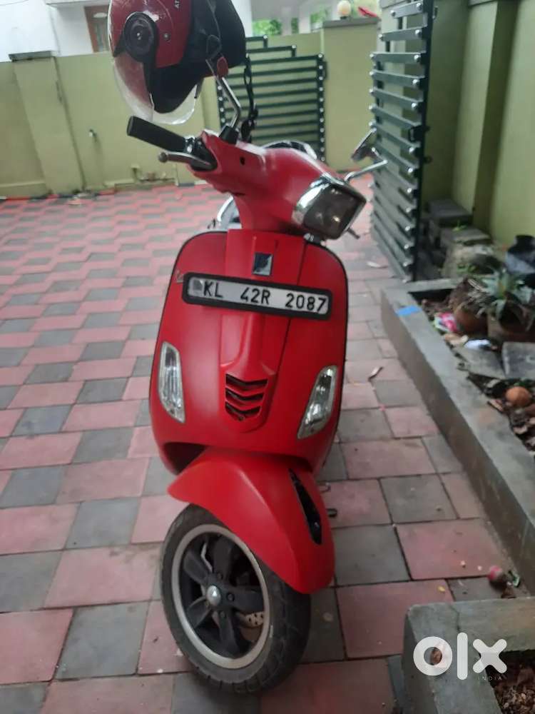 Vespa ഫോർത്ത് ഓണർ  sxl 150