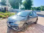Etios liva cross 2015