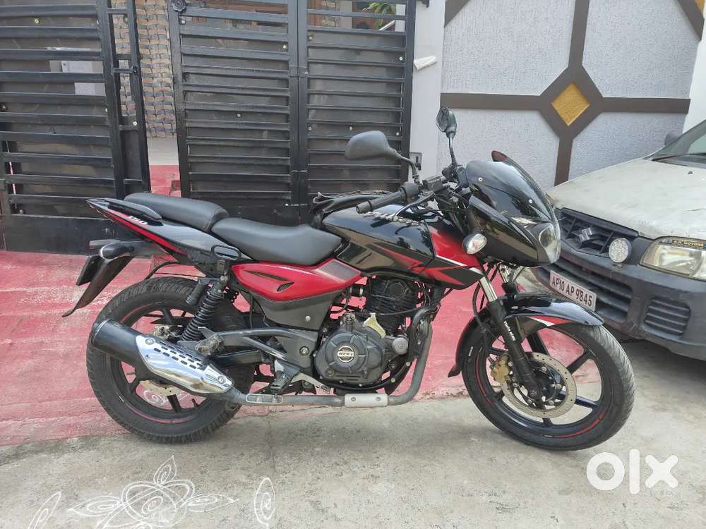 Pulsar 150 double disc,red and black color