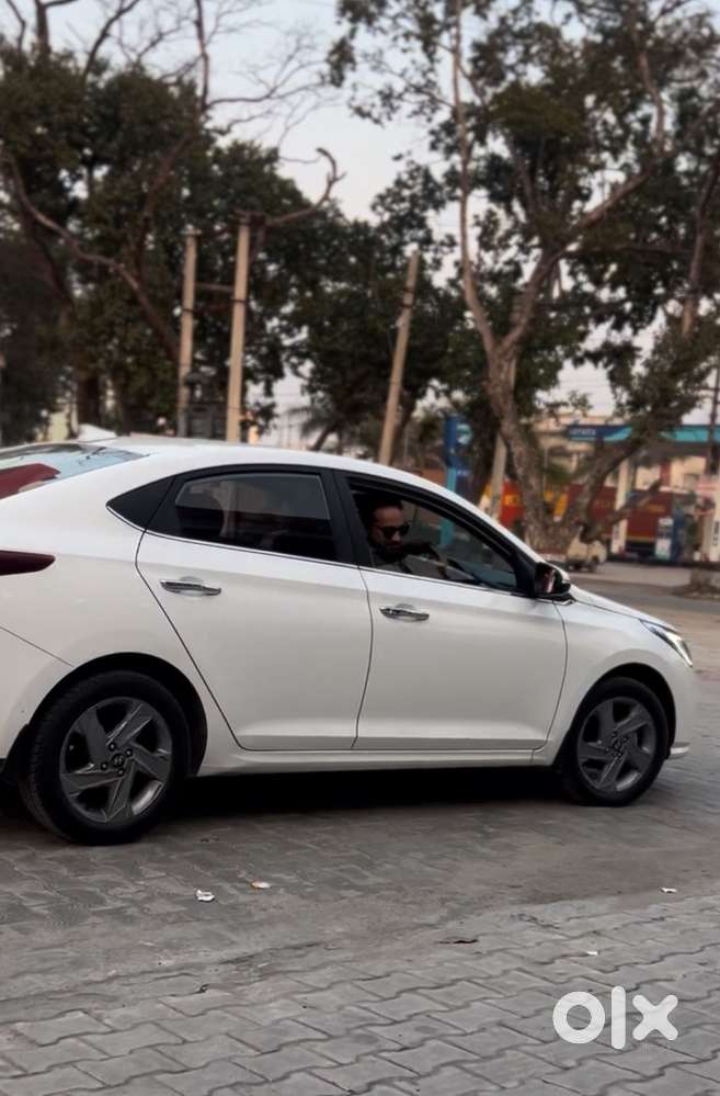 Hyundai Verna 2022 Petrol Well Maintained