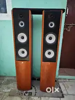 Boston tower speaker model A 360 8 ohms 250 Watts