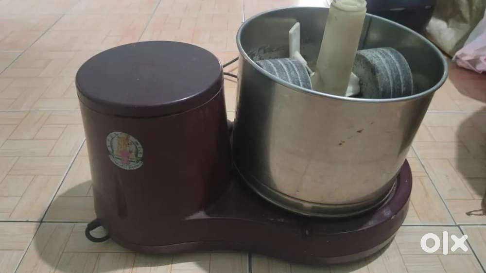 Grinder working