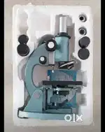 COMPUND MICROSCOPE
