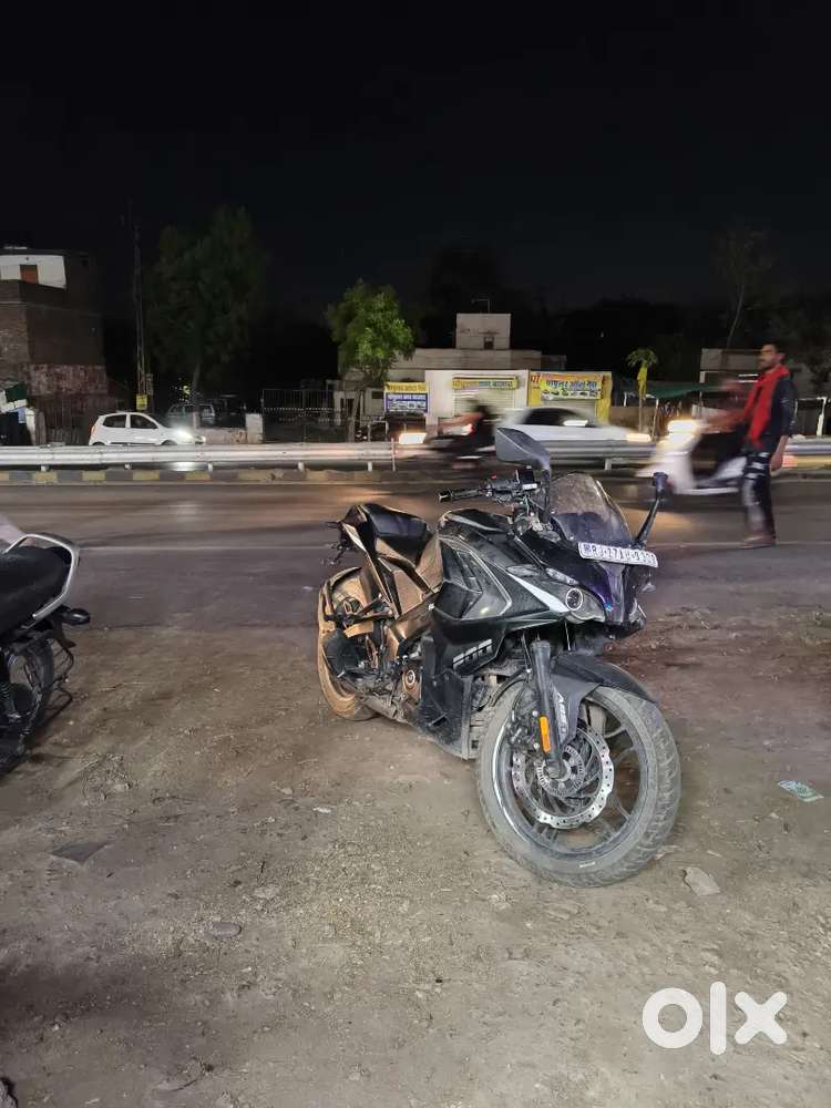 19000 km chali hai one handed kuch problem  nahi hai