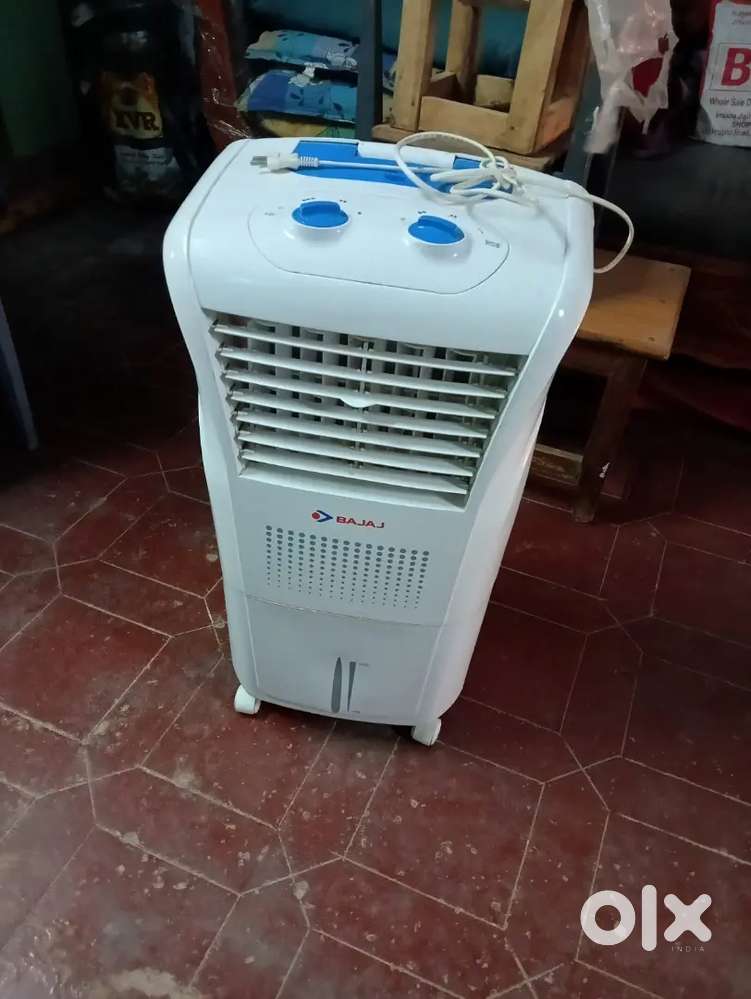 Bajaj cooler