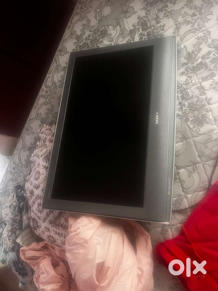 Sony Bravia 24 inches working TV