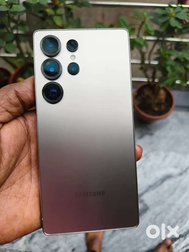 S25 ultra 512gb 8manth old