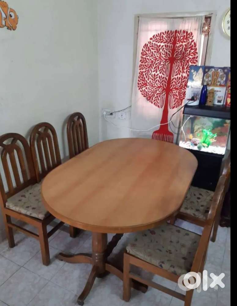 Dinning Table for sale