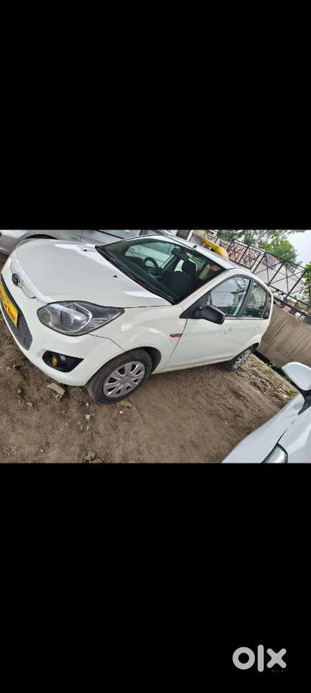 Ford Figo 1.5D Titanium Plus MT, 2013, Diesel