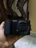 SONY ZV E10 with LENS ( With Warranty of 7 months )