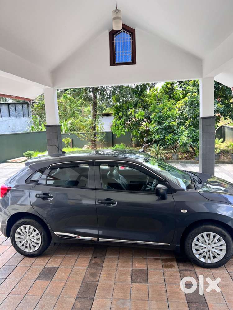 Clean spec and low kilometer vehicle for urgent sale