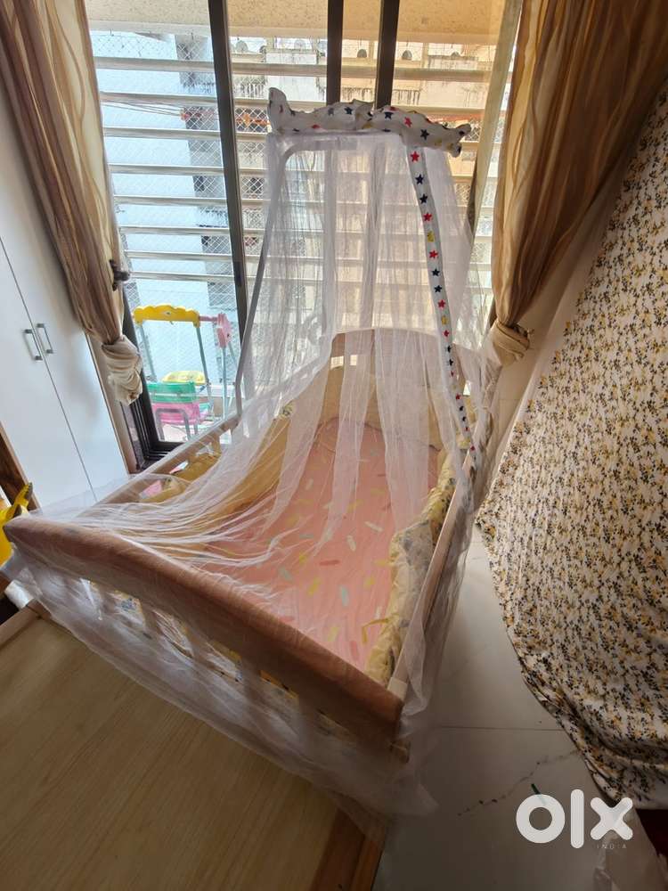 Baby cot @5.5 with all the accessories