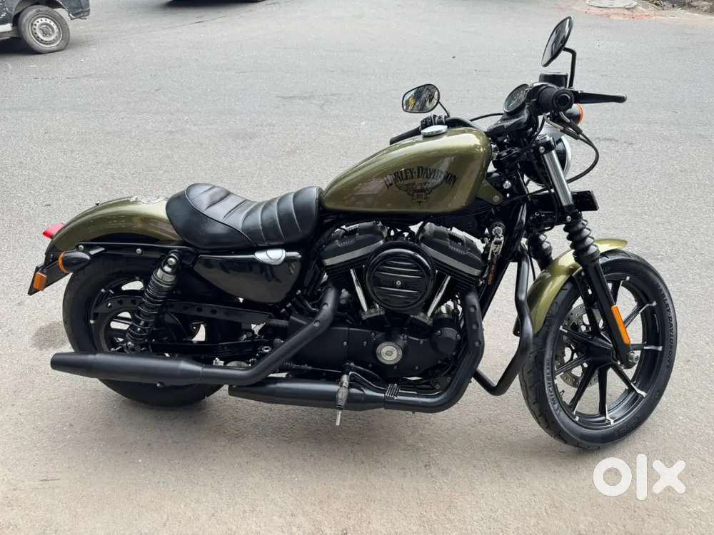 HARLEY DAVIDSON IRON 883