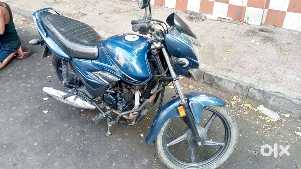 Honda Shine blue colour excellent Condition