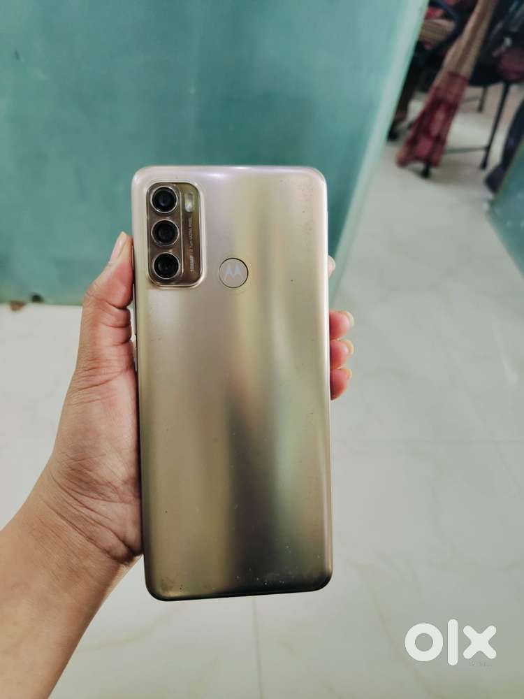 Moto G60..