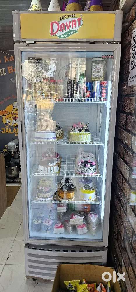 Glass door fridge 400 litre